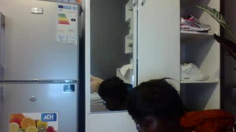 Snapshot of beautie699392 chatting on February 2025 12:58:02 PM Lil stunner online show from February 2025 12:58:02 PM