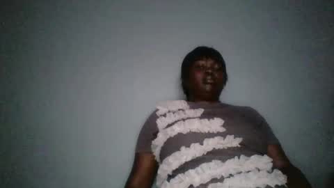 Snapshot of beautie699392 chatting on February 2025 06:16:02 AM Lil stunner online show from February 2025 06:16:02 AM