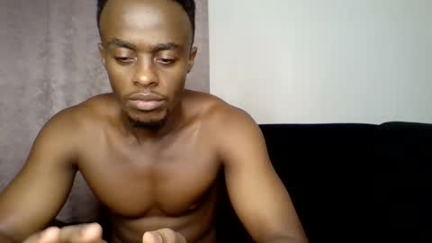 Chelsea and Raymond online show from December 2025 08:20:02 AM