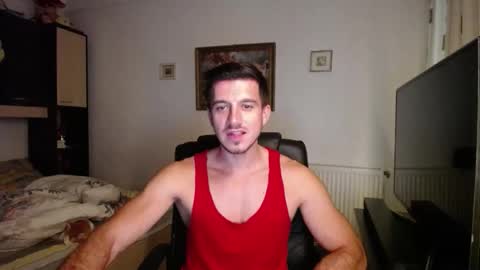 Snapshot of beauty_hard_beast chatting on October 2025 01:54:01 PM Mia and Jake online show from October 2025 01:54:01 PM