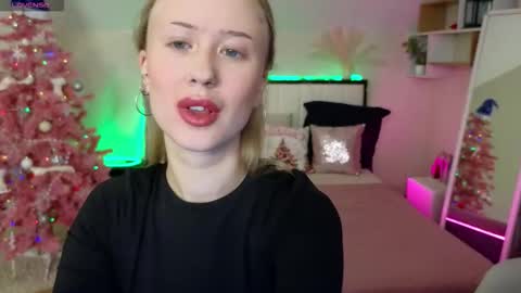 beauty Sasha online show from December 2025 02:12:02 PM