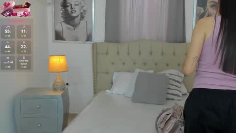 Snapshot of beautyari_ chatting on September 2025 12:30:01 PM Ariana Reyes online show from September 2025 12:30:01 PM