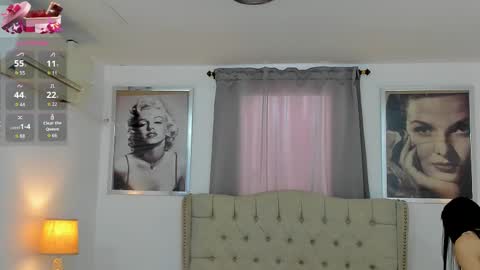 Snapshot of beautyari_ chatting on September 2025 01:04:01 PM Ariana Reyes online show from September 2025 01:04:01 PM