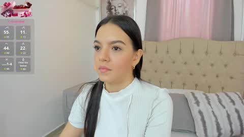 Snapshot of beautyari_ chatting on September 2025 12:21:02 PM Ariana Reyes online show from September 2025 12:21:02 PM