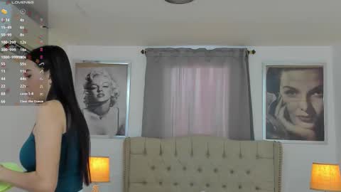 Snapshot of beautyari_ chatting on November 2025 12:39:02 PM Ariana Reyes online show from November 2025 12:39:02 PM