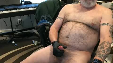 Snapshot of beavermower chatting on December 2024 09:08:02 PM beavermower online show from December 2024 09:08:02 PM