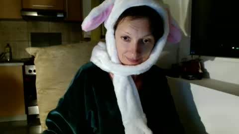 Raluca online show from October 2025 04:38:02 PM