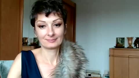 Raluca online show from November 2025 11:54:02 AM