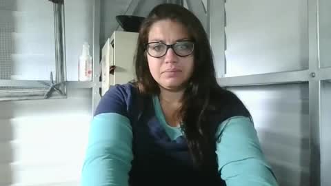 beccabee37 online show from January 2026 03:50:01 PM