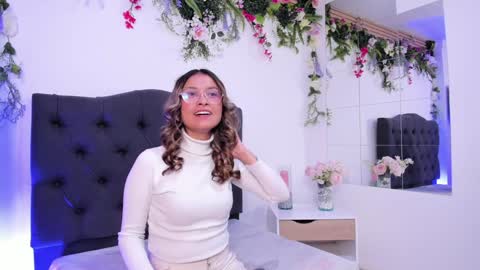 beccamilanni online show from January 2025 12:56:01 PM