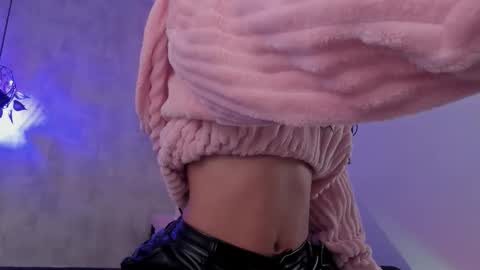 becky__g online show from November 2025 08:08:02 PM