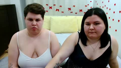 BeckyAndEllen online show from November 2025 07:10:01 PM