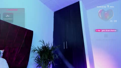 beckyrogue_44 online show from November 2025 09:31:01 AM