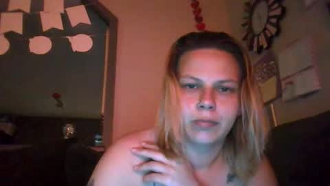 Snapshot of beendoinit680 chatting on May 2026 03:34:01 AM beendoinit680 online show from May 2026 03:34:01 AM