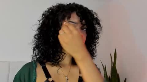 Snapshot of bekyabeni chatting on February 2026 03:10:01 PM Becky online show from February 2026 03:10:01 PM