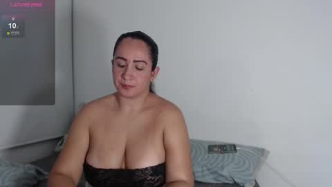 hadid online show from February 2026 03:54:01 AM