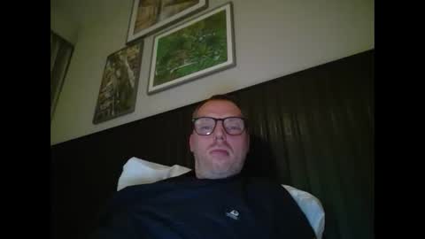 Snapshot of belgianordenary chatting on February 2025 09:18:01 PM belgianordenary online show from February 2025 09:18:01 PM