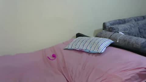 bella_c8 online show from February 2026 03:00:01 PM