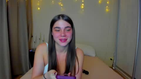 Snapshot of bella_foryou chatting on December 2024 01:13:01 AM NastyaThere are legends that in this room all your wishes can come true Private is Open online show from December 2024 01:13:01 AM