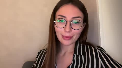 bella_foxxi online show from December 2024 06:28:01 PM