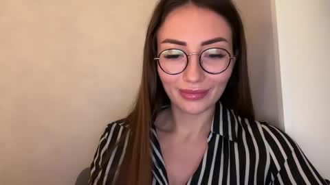 bella_foxxi online show from December 2024 01:07:02 PM