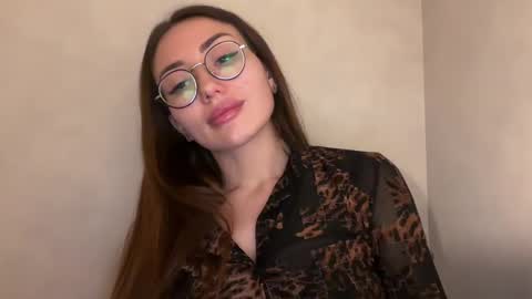 bella_foxxi online show from December 2024 04:31:01 PM