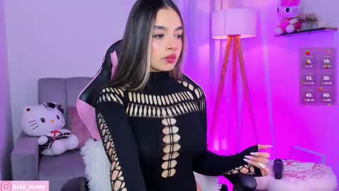 Snapshot of bella_hunteer chatting on February 2026 06:02:02 AM bella igbella hunttt online show from February 2026 06:02:02 AM