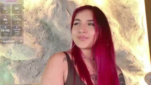 Snapshot of bella_mush chatting on April 2026 11:43:02 PM BELLA online show from April 2026 11:43:02 PM