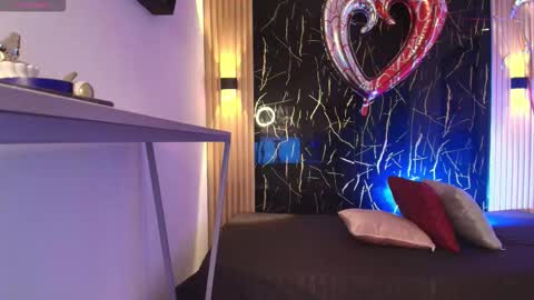     online show from February 2026 09:15:02 PM