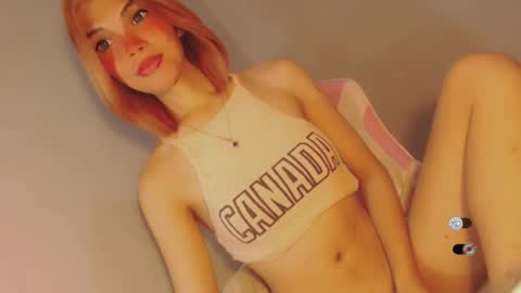 Snapshot of bella_tara chatting on December 2024 07:48:02 PM Bella online show from December 2024 07:48:02 PM