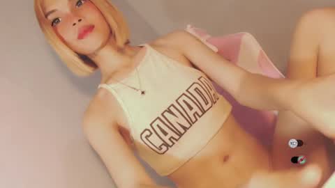 Snapshot of bella_tara chatting on January 2025 09:07:02 PM Bella online show from January 2025 09:07:02 PM