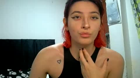 bella_thorne1999 online show from June 2026 12:41:02 AM
