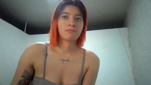 bella_thorne1999 online show from July 2026 11:42:01 PM