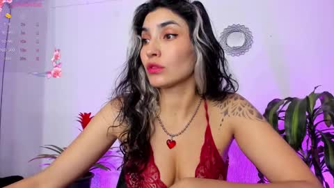 Bella online show from January 2025 10:34:01 PM