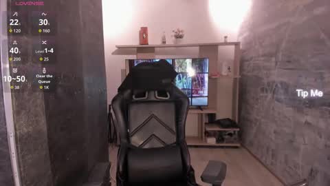 bellaastorm online show from December 2025 09:02:01 PM