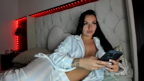 Snapshot of bellablackuk chatting on May 2026 08:38:02 PM Bella Black online show from May 2026 08:38:02 PM