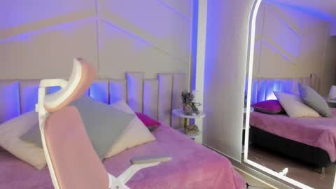                        online show from November 2025 03:07:01 AM