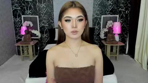 Bella online show from November 2025 05:51:01 AM