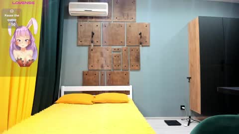 Bella online show from March 2025 05:13:01 PM