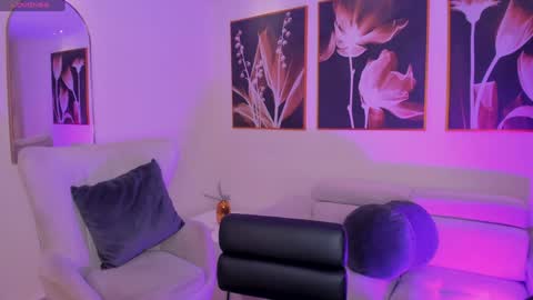  Bella C  online show from January 2025 11:38:02 AM