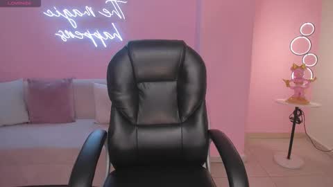  Bella C  online show from November 2025 07:45:02 PM