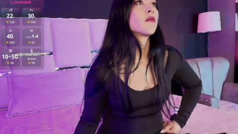 Snapshot of bellafernandez chatting on June 2026 12:19:02 PM Bella online show from June 2026 12:19:02 PM