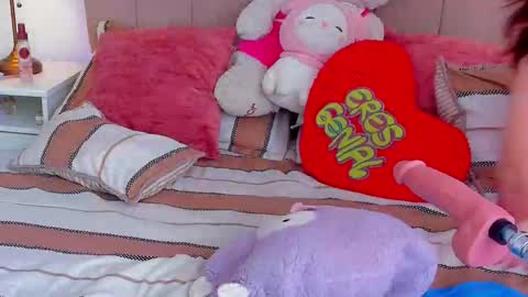 BellaFontana online show from October 2025 04:19:01 PM