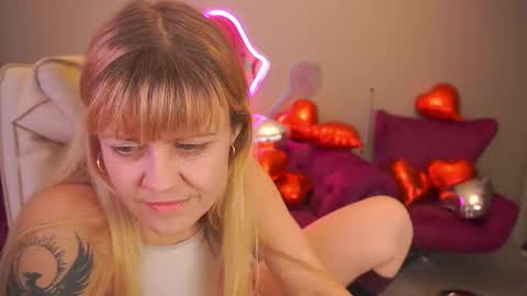 Bella online show from February 2026 05:06:02 PM