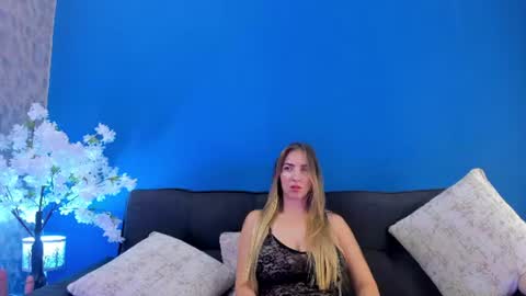 Snapshot of bellamariex chatting on June 2026 10:19:02 AM Bella Marie online show from June 2026 10:19:02 AM