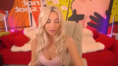 Bella online show from October 2025 06:23:02 AM