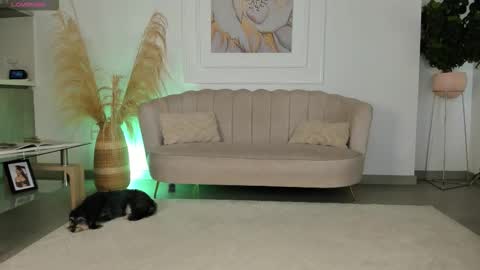 CALL ME BELLA online show from November 2025 01:06:02 AM