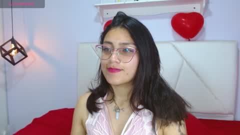 bellastonee1 online show from December 2024 04:09:02 AM