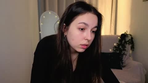 Bella online show from May 2026 05:24:01 AM