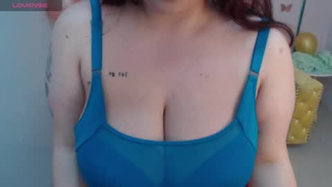 Snapshot of bellatrix_ch chatting on April 2026 01:24:01 PM Bella online show from April 2026 01:24:01 PM